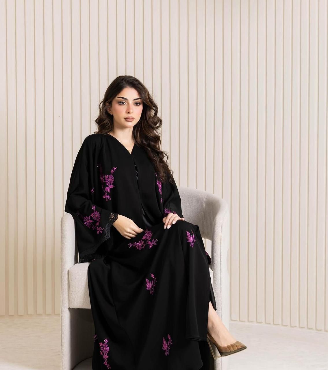 عبايا خليجية إماراتية تطريز مفتوحة من 3 قطع - الصورة 3